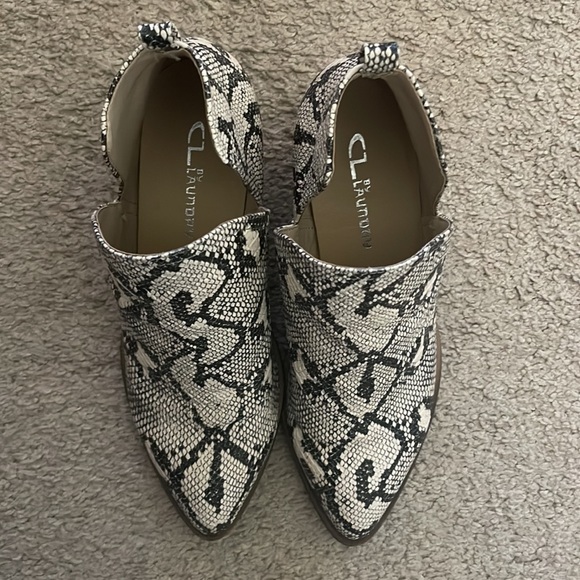 Snake skin booties - Picture 3 of 4